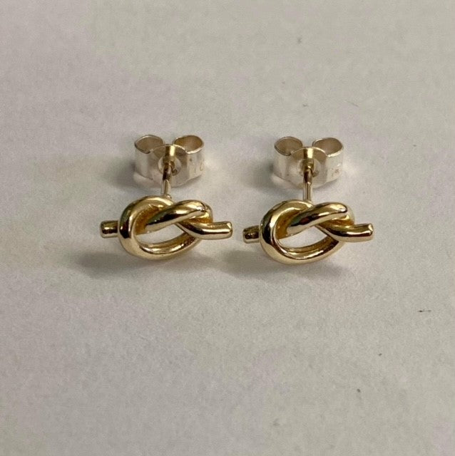 Knot Earrings Studs